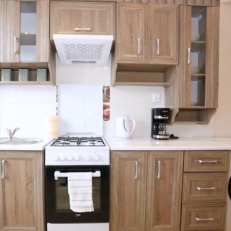 Apartament Stary Zdroj Валбжих Экстерьер фото