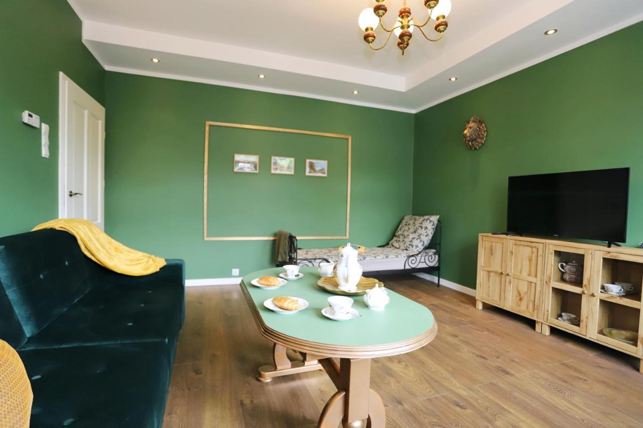 Apartament Stary Zdroj Валбжих Экстерьер фото